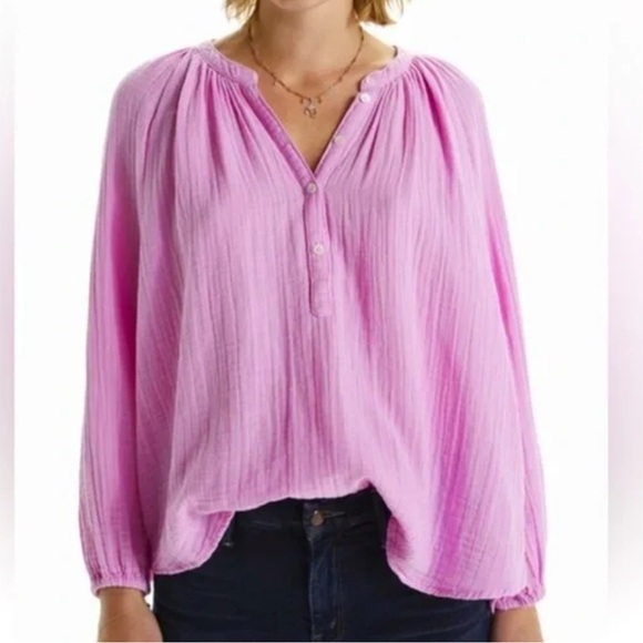 XiRENA Tops - Xirena ALYX Gauze Top in Bella Rose Hot Pink
Sz Small